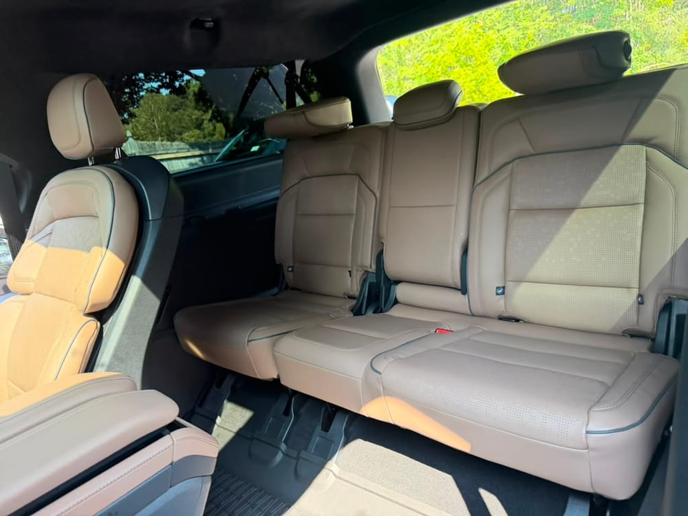 Lincoln Navigator SUV limo third row bench seating